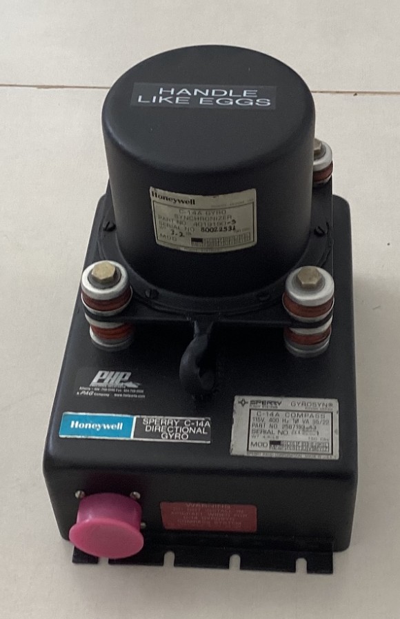 DIRECTIONAL GYRO     SN 80093607  ET  SN 80022531