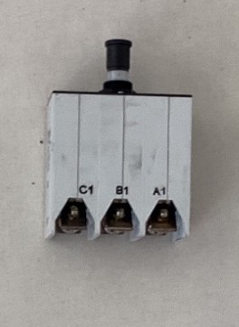 CIRCUIT BREAKER
