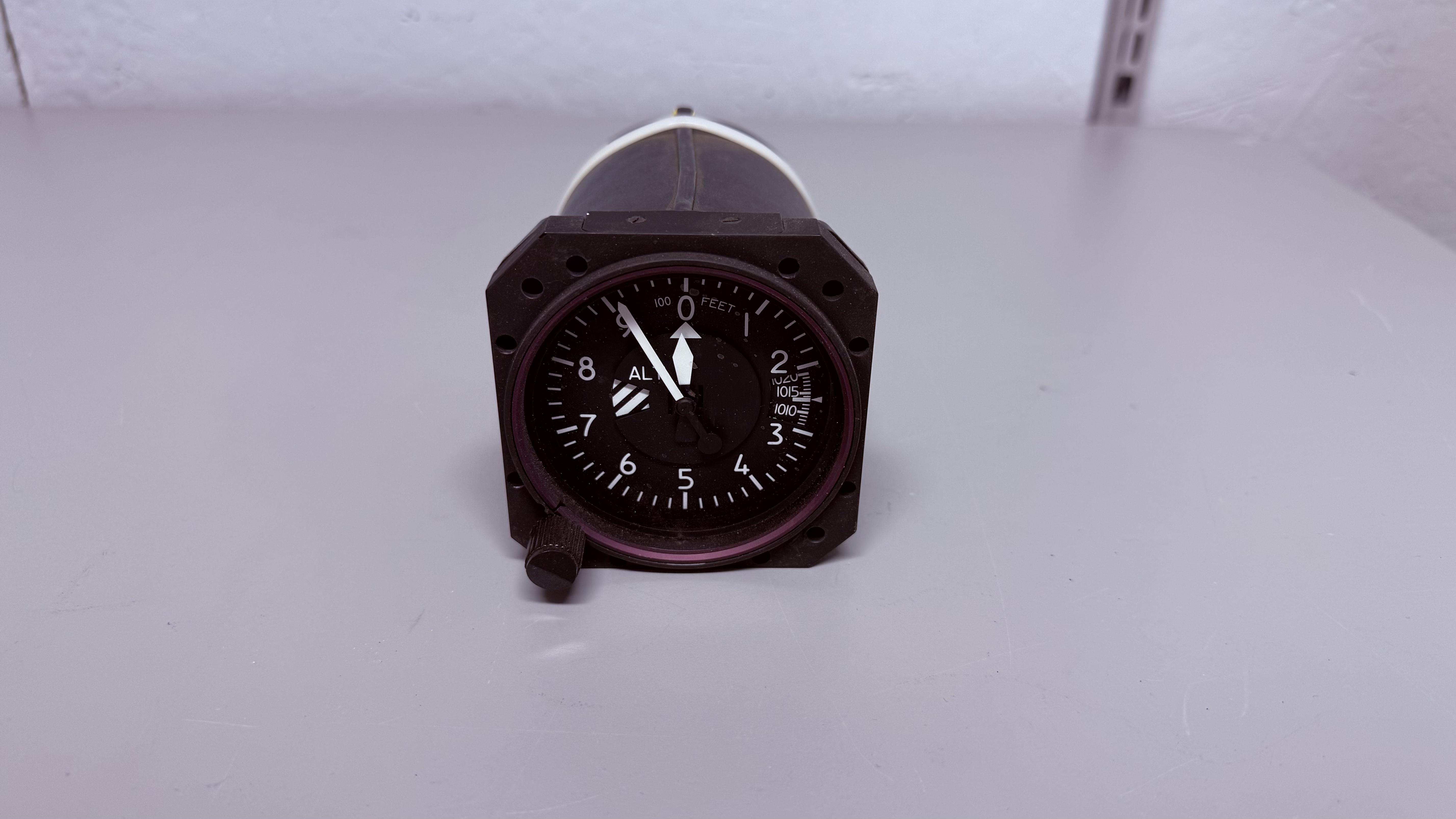 Encoding Altimeter (Sn:6461)
