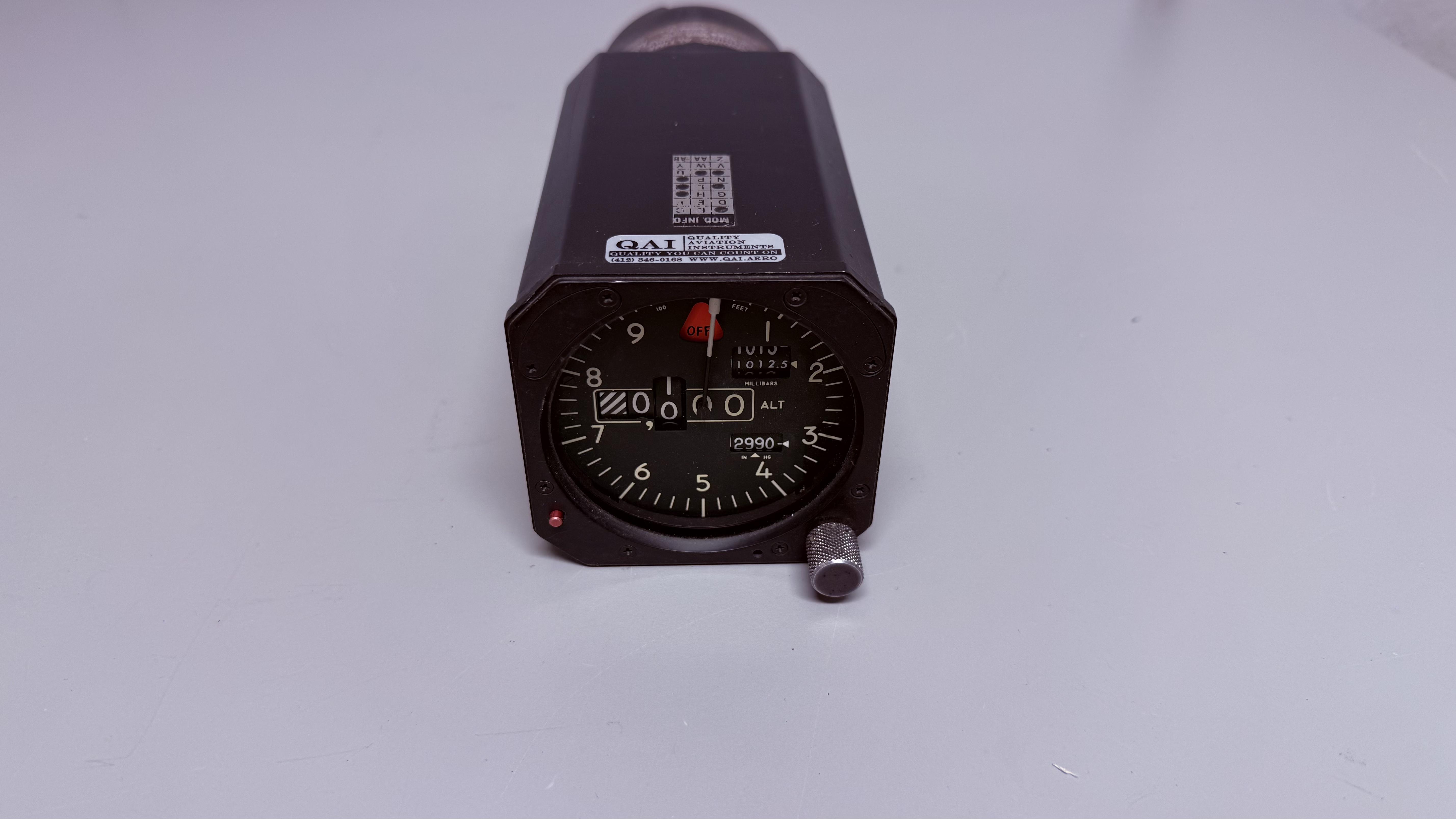 Encoding Altimeter (Sn:685)
