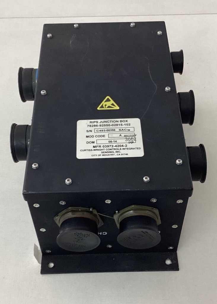 JUNCTION BOX,RIPS   SN C493-00356  ET SN C493-00360